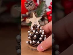 Christmas Decor with Pine Cones #christmas #decor #pinecones #diy