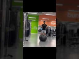 Pallof Press with roation on a gym ball #coreworkouts #coretraining #corestrength #balancetraining