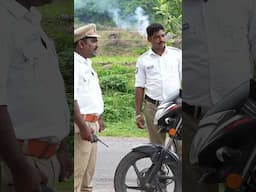 హెల్మెట్ ఫైన్ 1000 రూ. మాత్రమే #myvillageshow #police #helmet #trafficpolice #bikelover #thirumal