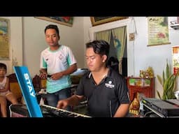 មើលពីក្រោយអេមណាស់ - Merl Pi Kroy Em Nas - Korg4x