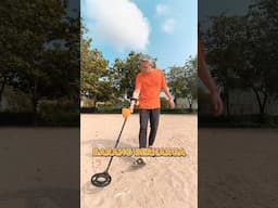 CARI BARANG BERHARGA PAKAI METAL DETECTOR DI PANTAI!!