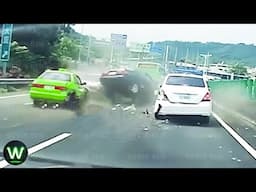 Tragic! 70 Shocking Road Moments Seconds Before Car Crashes You Wouldn't Believe if Not Filmed